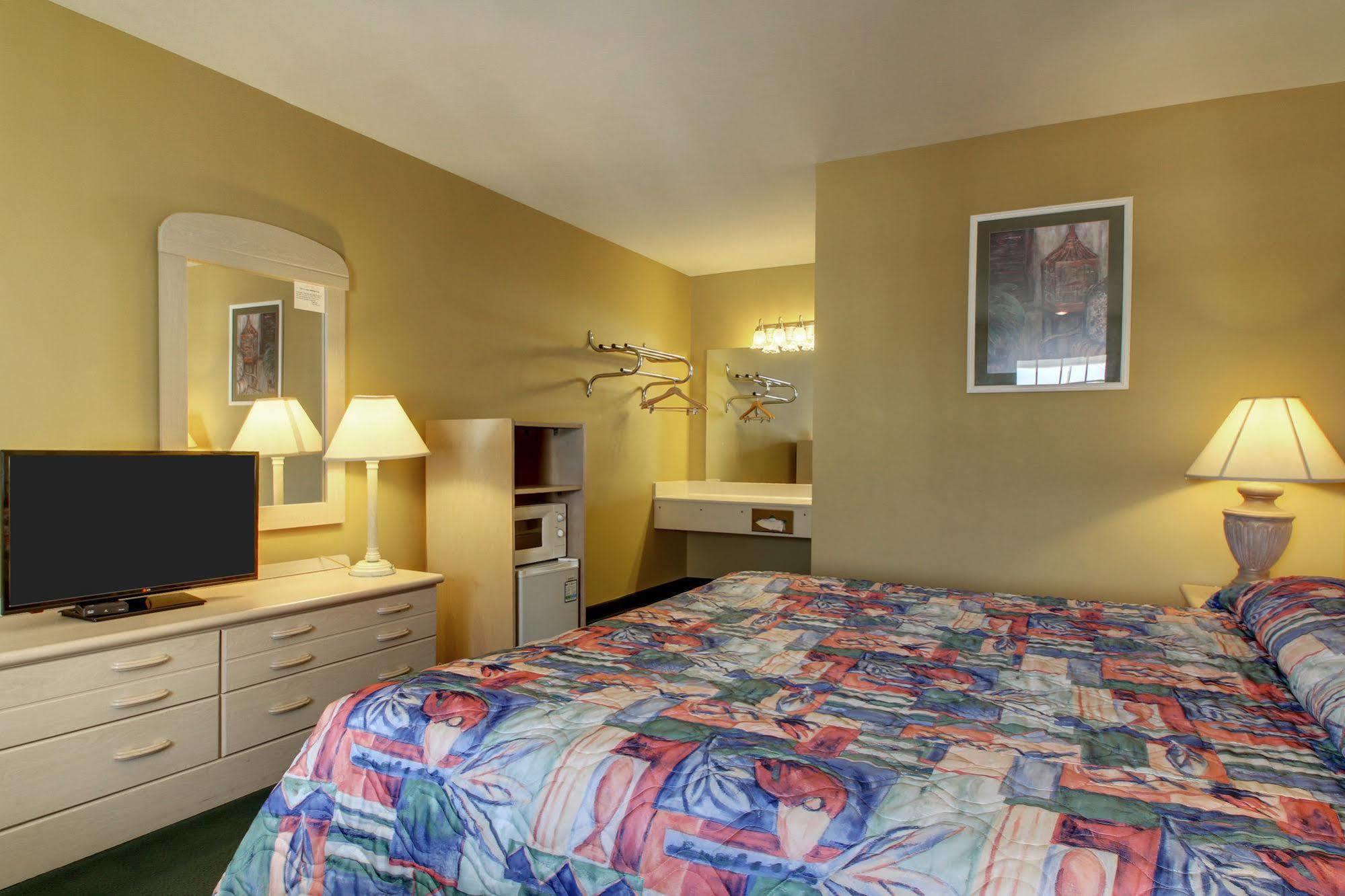 Key West Inn - Childersburg Dış mekan fotoğraf